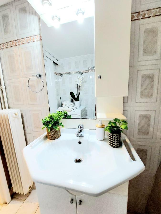 Lovely Equipped Apartment In Kallithea Athen Eksteriør bilde